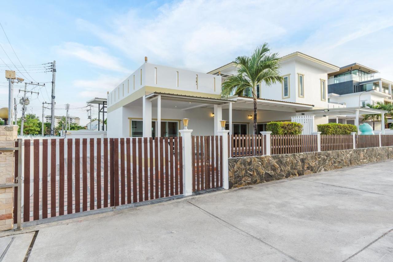 Fira Villa Huahin 외부 사진